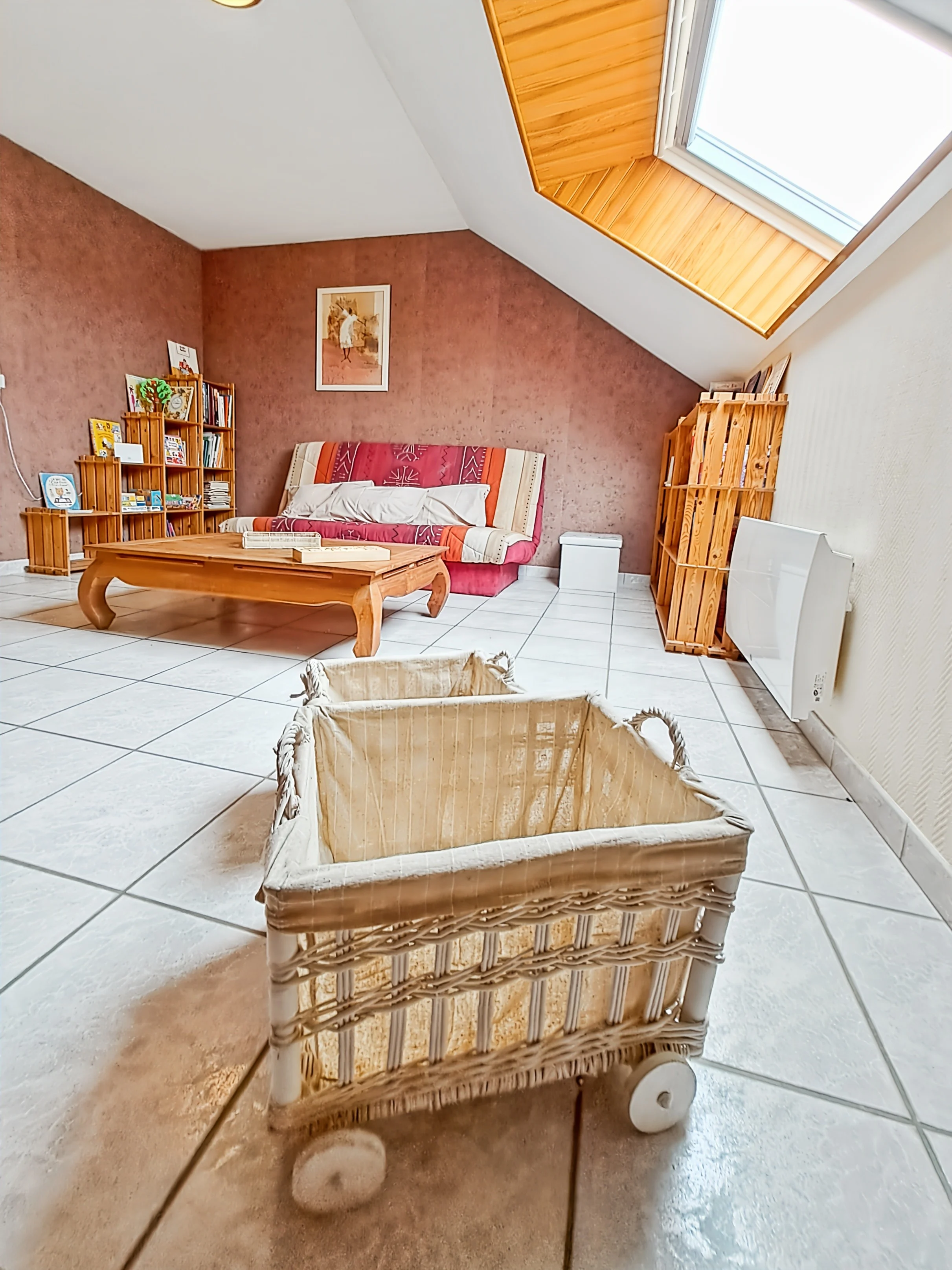 Salle de détente du gite Le Menhir en Champagne