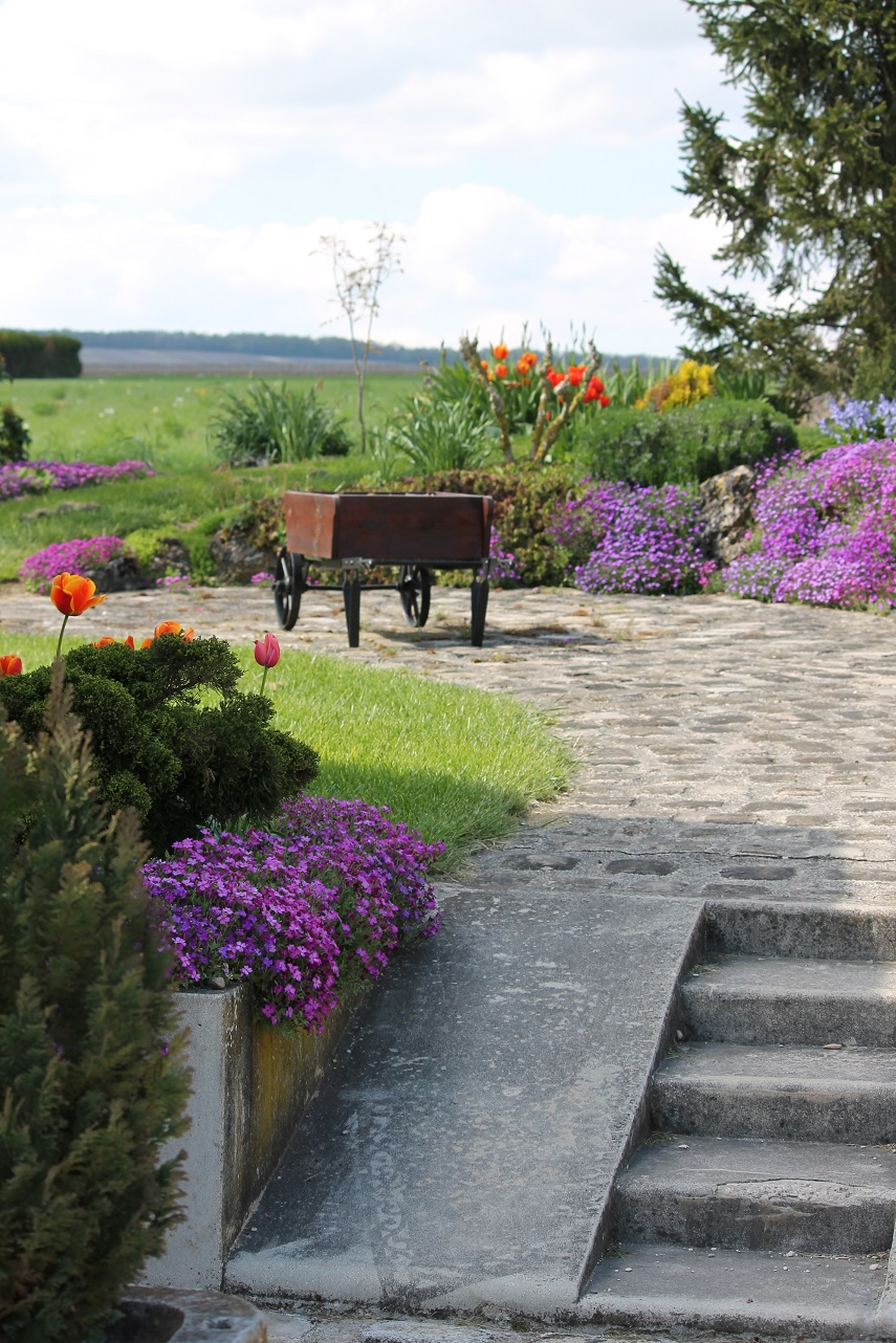 Accès au jardin.